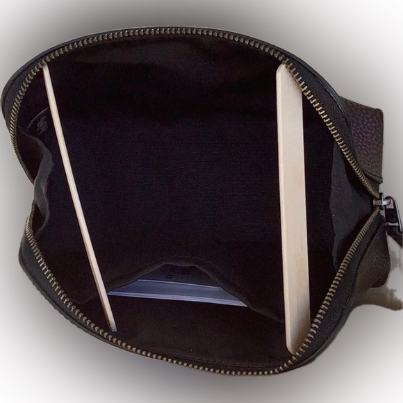 NWT COACH HOLOGRAM COSMETIC BAG/ACCESSORY POUCH - Picture 5 of 6